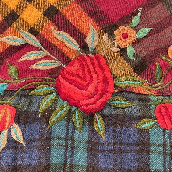 Vintage Multicolor Mixed Plaid and Embroidered Floral Button Down - Picture 5 of 6